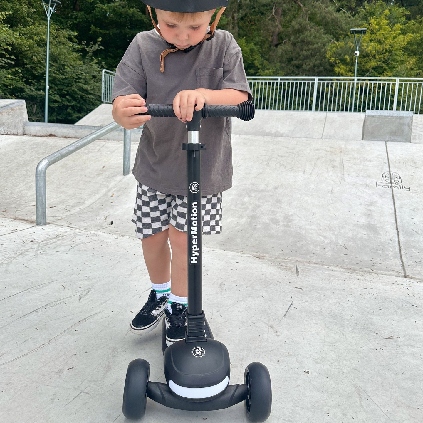 HyperMotion LUMI 3-i-1 balancescooter - oplyst platform og LED-hjul, sort farve