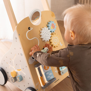 Pædagogisk gåvogn i træ 8i1 / babyskubber - manipulativ tavle