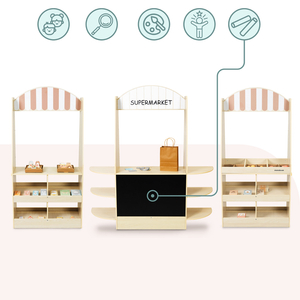 Stor børnebutik i træ med tavle - 91 dele til shoppingsjov!