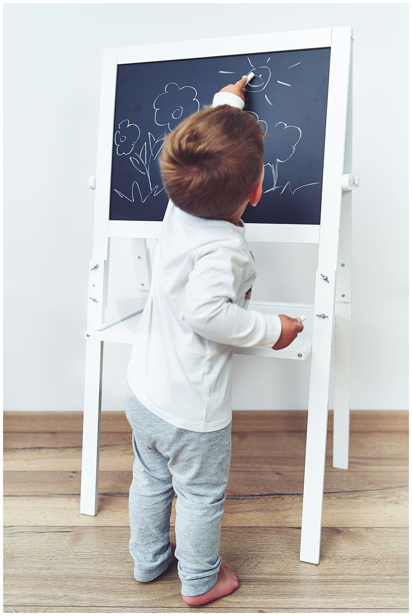 Pædagogisk dobbeltsidet tavle: magnetisk og kridttavle - tørt tørres af, træ, til børn, sammenklappelig