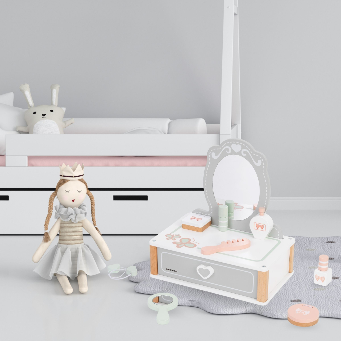 Børnefrisørbord i træ med tilbehør