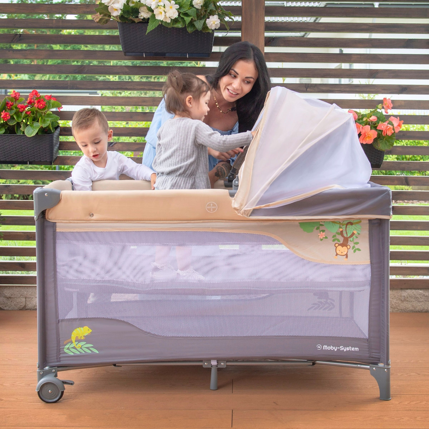 Rejseseng 0 - 36 m med puslebord + Moby-System HUXLEY kravlegård