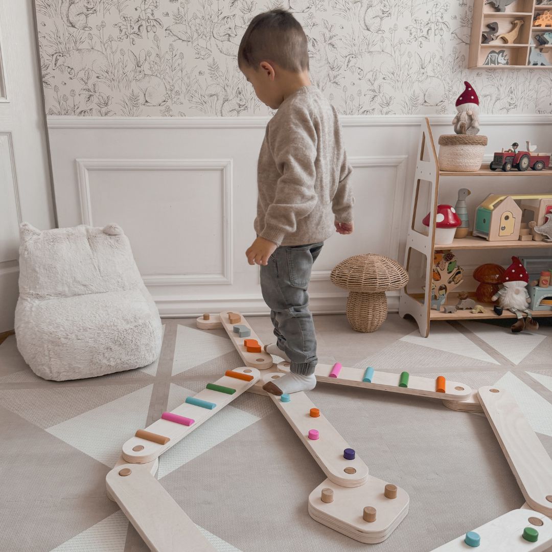 Balancebane i træ - sansesti - 14 elementer