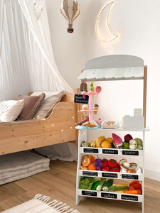 Grøntsagsbutik - træbod med kasser, kasseapparat og terminal 