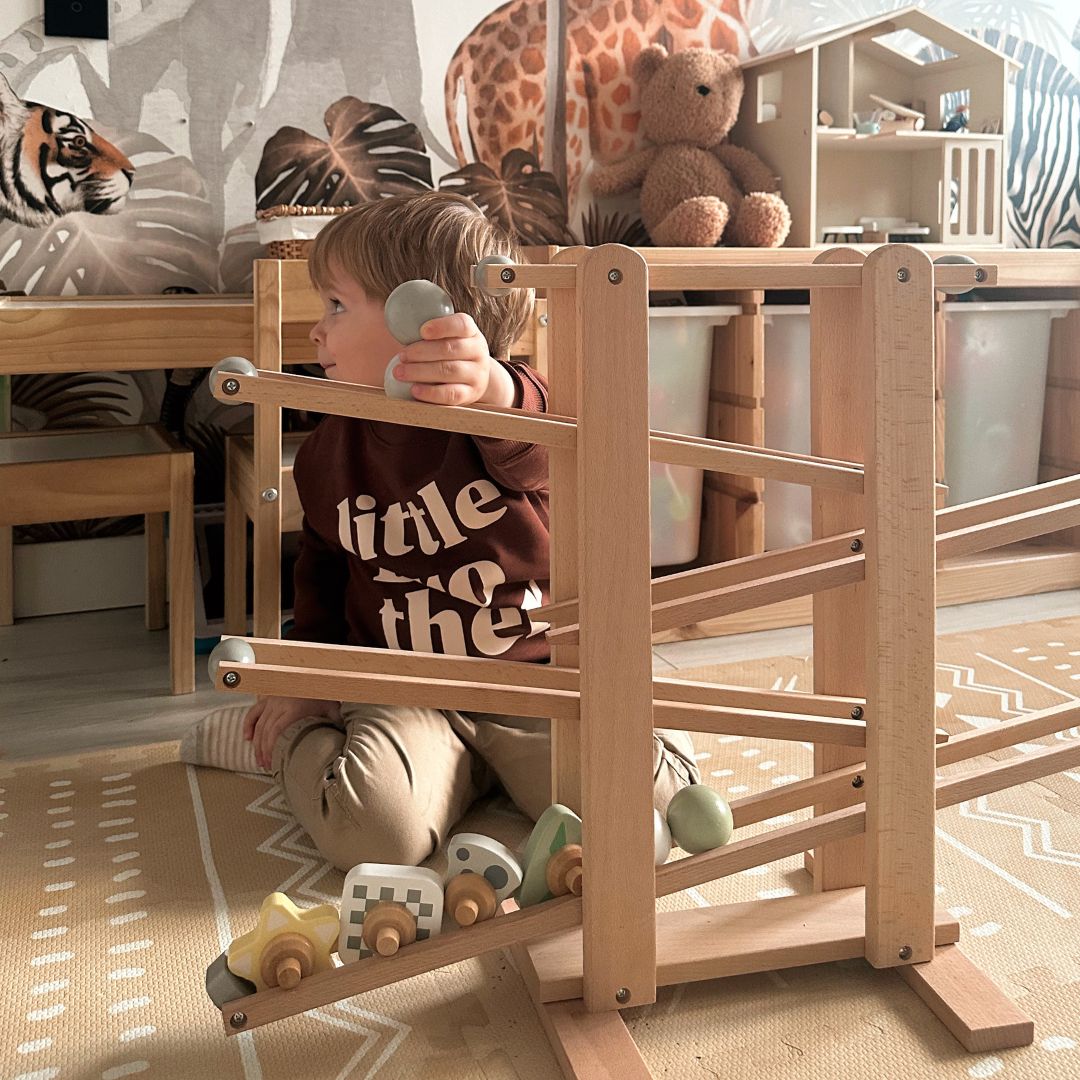 Stor blindgyde i træ - rutsjebane med snurrende elementer