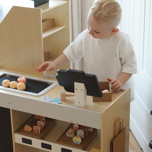 Grøntsagsmarked i træ - stor XXL-bod, butik med legekasseapparat