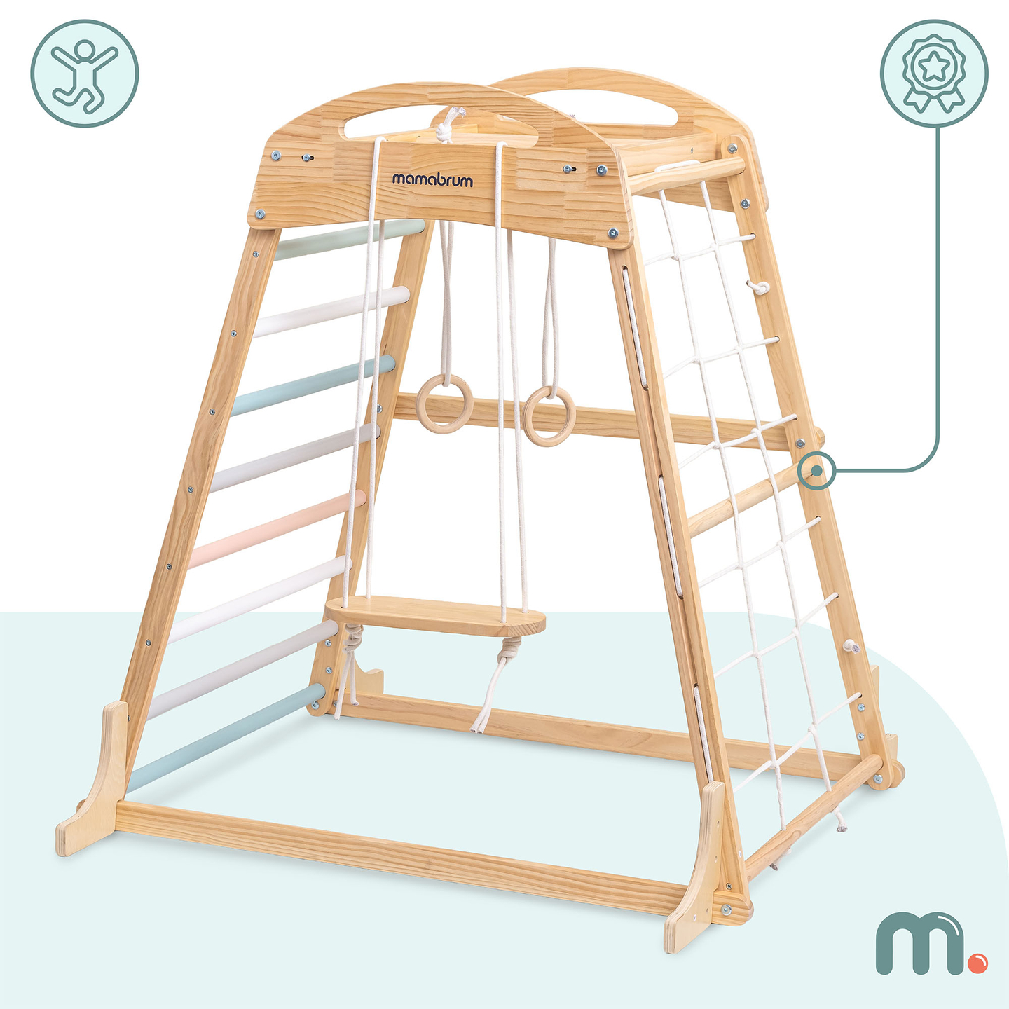 Indendørs legeplads i træ med gynge, gymnastikringe og klatrenet