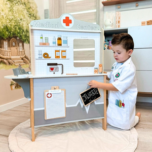 Lægeklinik i træ XXL - lægesæt med tilbehør