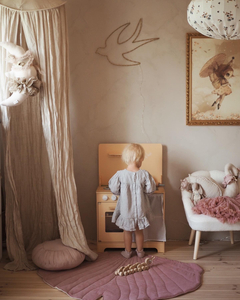 Trækøkken med forklæde, tilbehør og LED-belysning