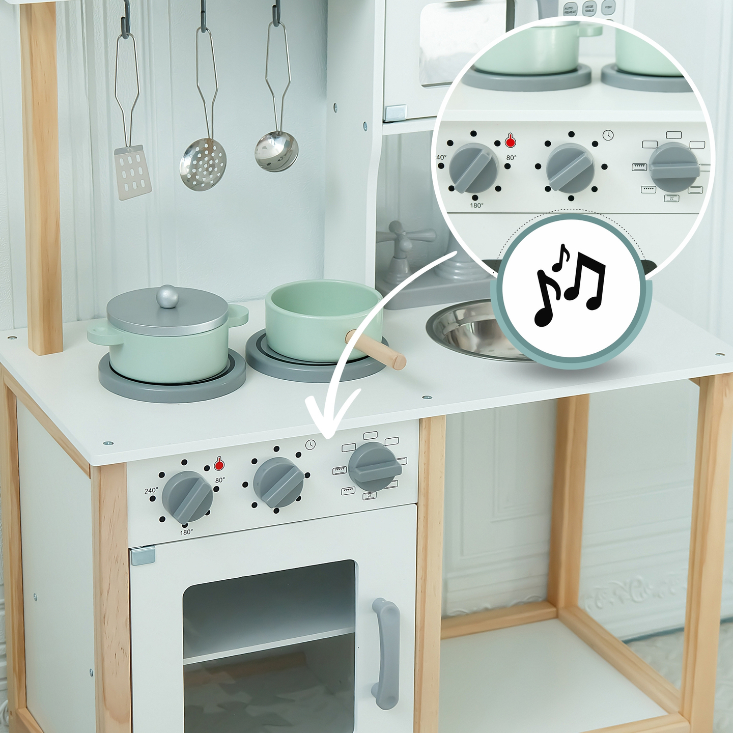 Børnekøkken i træ med mikroovn