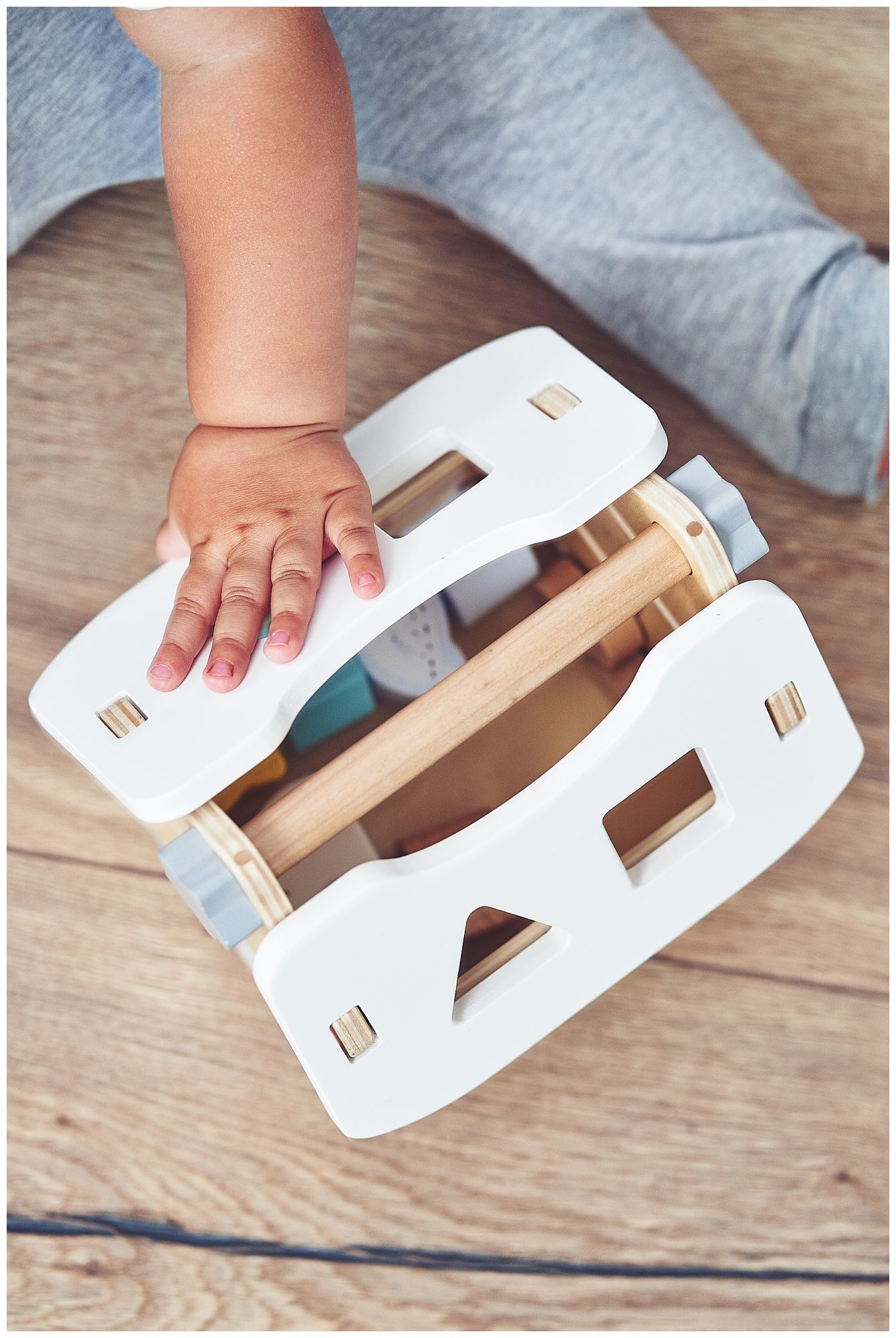 Sorter - pædagogisk træhus med klodser