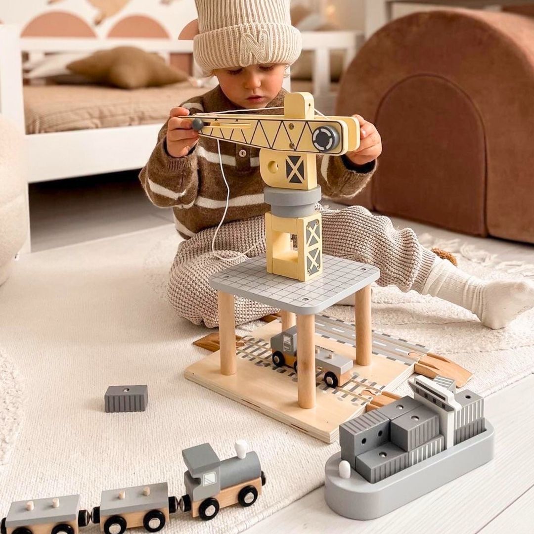 Mobil havnekran med magnetspil og tilbehør - sæt i træ