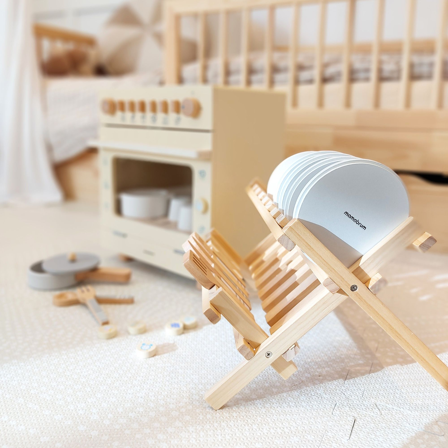 Køkkenudstyr i træ med grydetørrer - sæt til børn