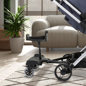 Barnevognsforlænger med justerbart sæde og universelt fastgørelsessystem - Moby-System BUGGY2GO