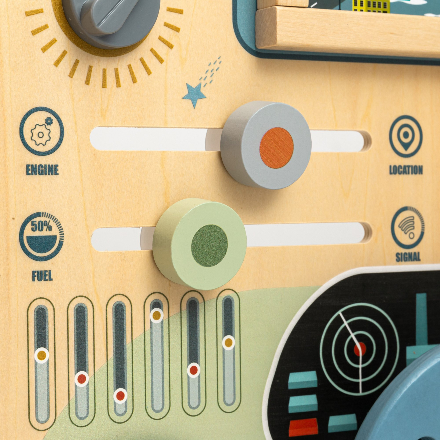 Træ Montessori-bræt 2 i 1 cockpit til den lille chauffør og pilot – rat, gearstang, rejsekort, radar